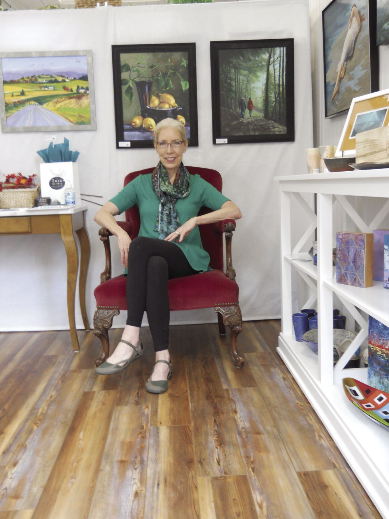 ZuzuGallery_SusanRizzo_Owner.JPG